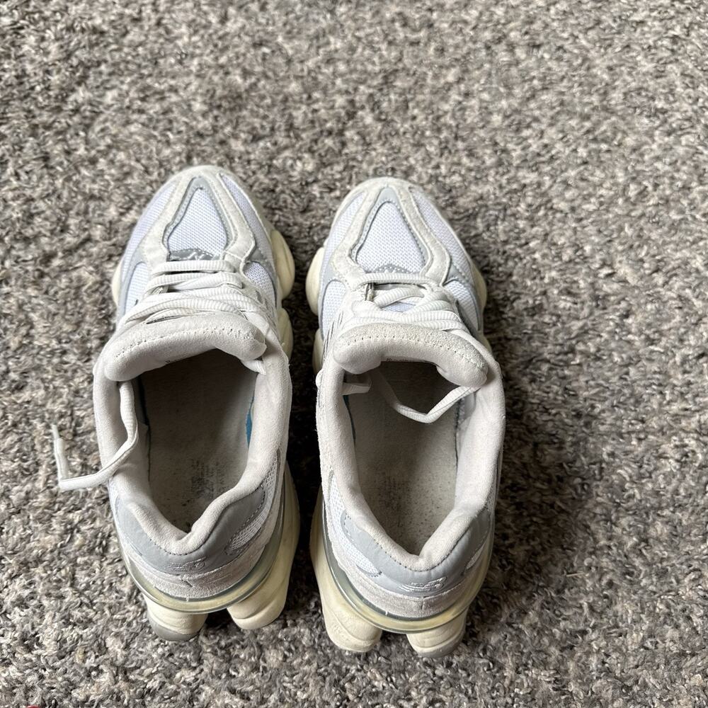 New Balance White Light Gray Chunky Sneakers - Picture 8 of 8